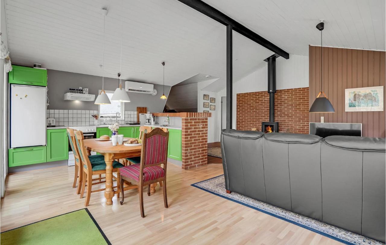 Beautiful Home In Herning With Kitchen Eksteriør bilde