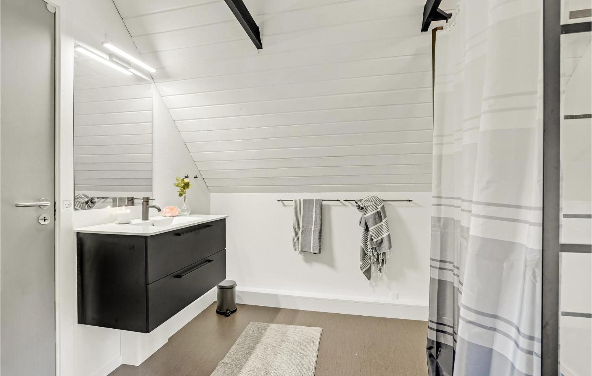 Beautiful Home In Herning With Kitchen Eksteriør bilde